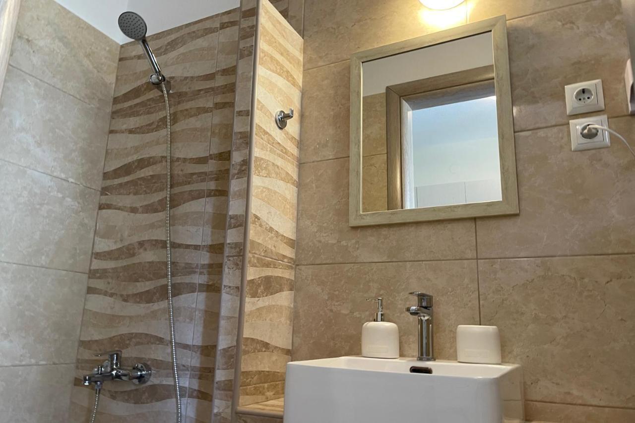 Royals Apartments Nikiti  Ngoại thất bức ảnh