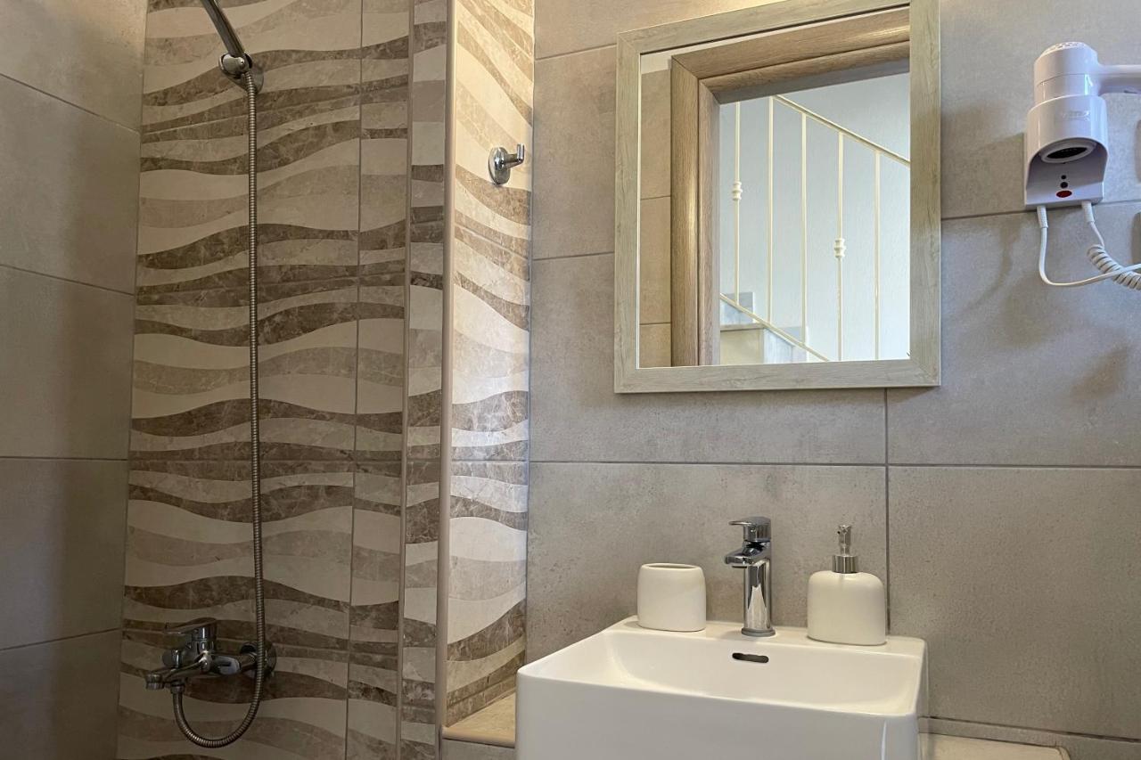 Royals Apartments Nikiti  Ngoại thất bức ảnh