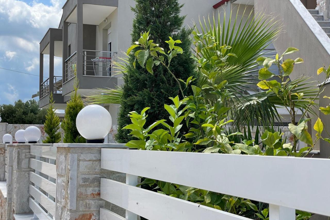 Royals Apartments Nikiti  Ngoại thất bức ảnh