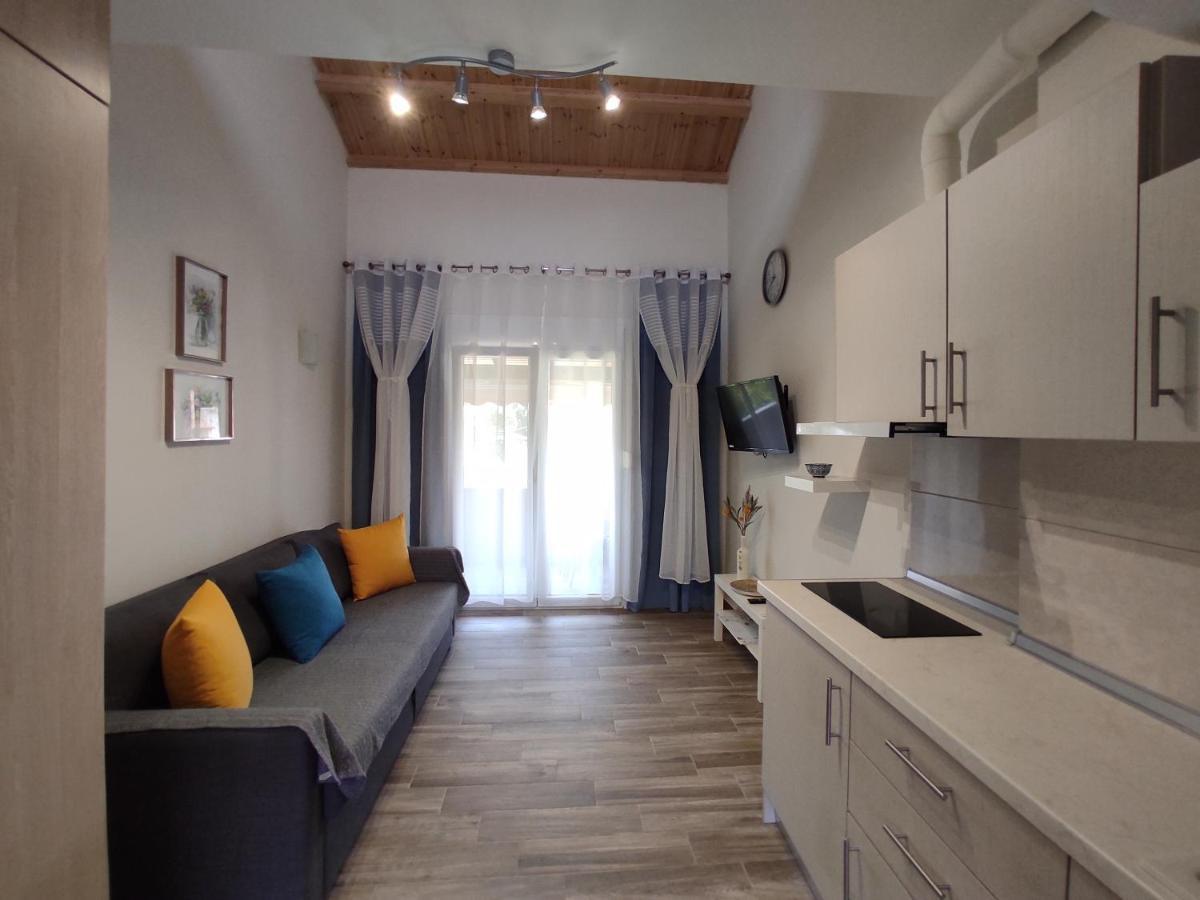 Royals Apartments Nikiti  Ngoại thất bức ảnh