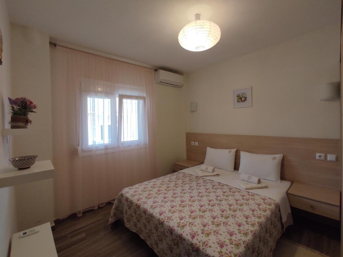 Royals Apartments Nikiti  Ngoại thất bức ảnh
